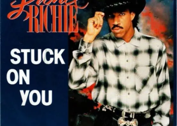 DOWNLOAD Lionel Richie – Stuck On You Mdundo mp3