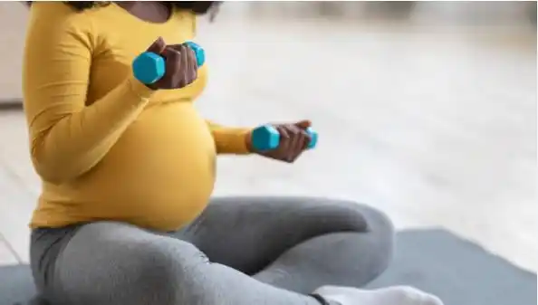 4 safety tips to follow while exercising during pregnancy