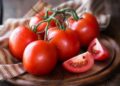 3 tips to keep fresh tomatoes for a long duration
