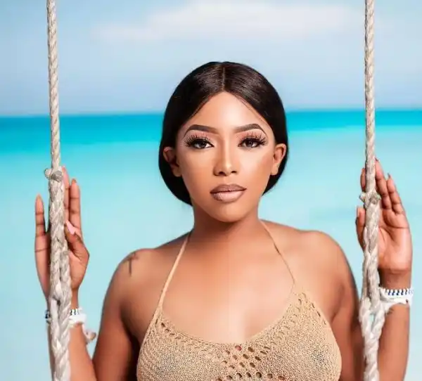 Gigi Lamaybe bags new deal