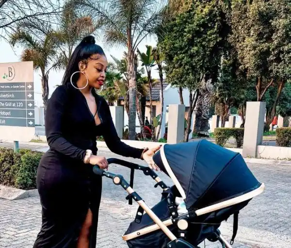 Mpho Wabadimo on an outing with her child (Photos)