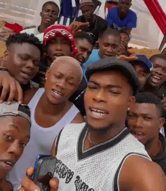 DOWNLOAD Onowu2funny – Internet Boys mp3