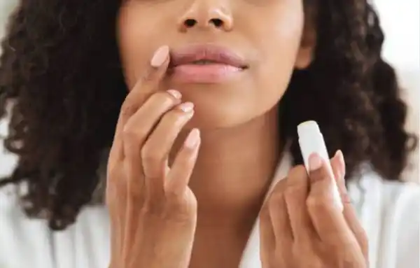 These 3 natural ingredients work better than a lip balm!