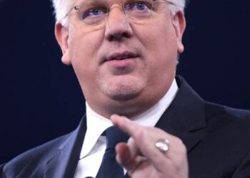 Glenn Beck Net Worth; How Rich is Glenn Beck?