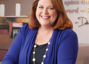 Wendy Thomas Net Worth; How Rich is Wendy Thomas?