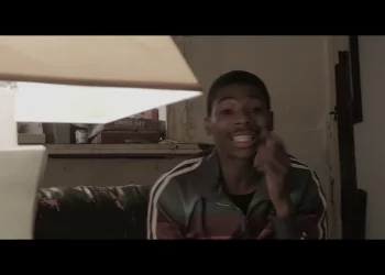 DOWNLOAD LGP Qua – Corner Store mp3